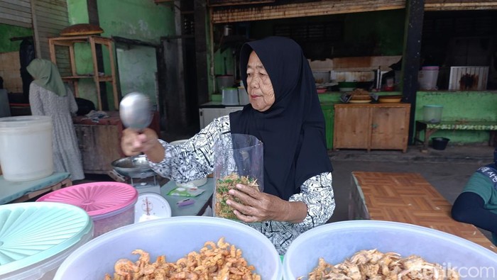 Seafood krispi goreng Pangandaran