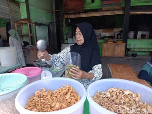 Seafood Krispi Pangandaran, Oleh-oleh Renyah yang Bikin Ketagihan