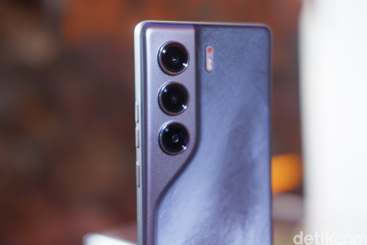 Tecno Camon 40 Tecno Camon 40