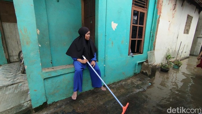 Warga Cawang harap normalisasi Ciliwung dikebut. (Maulana/detikcom)