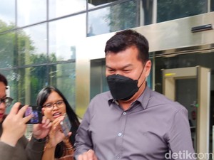 Andi Narogong Bungkam Usai Diperiksa Terkait Kasus Korupsi e-KTP