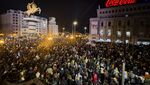 Lilin dan Senter Menyala Tuntut Kebakaran Kelab Malam di Makedonia Utara
