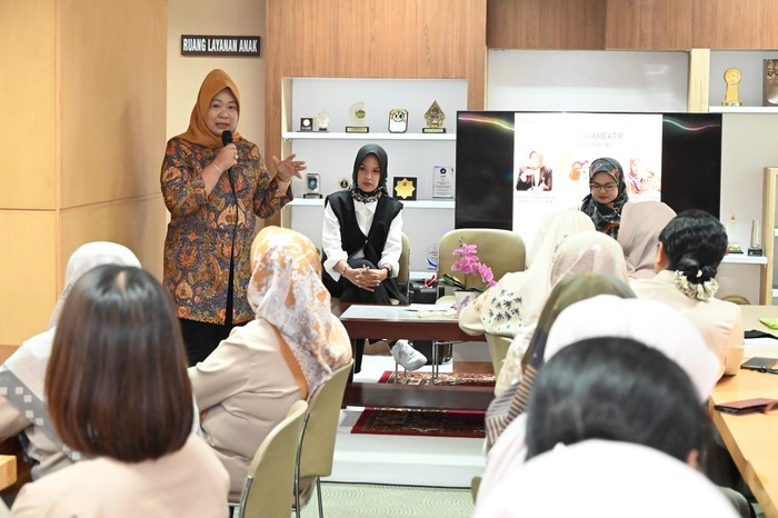 Asah Kreativitas, Pegawai Setjen MPR RI Ikuti Workshop Pembuatan Chunky Bag