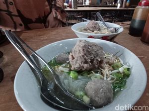5 Rekomendasi Bakso Enak Gurih di Tasikmalaya