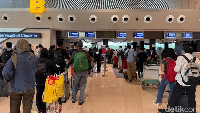 Suasana di Bandara Internasional Sultan Hasanuddin Makassar, Sulawesi Selatan (Sulsel).