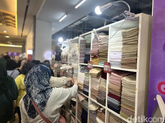 Bazar GlamLocal kembali digelar mulai dari hari ini 19 Maret hingga 23 Maret 2025 di Groundfloor Grand Metropolitan Mall Bekasi, Jawa Barat.