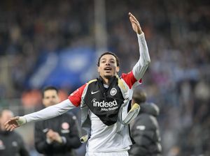 Ekitike Incaran MU Punya Keanggunan Neymar, Pergerakan Mbappe