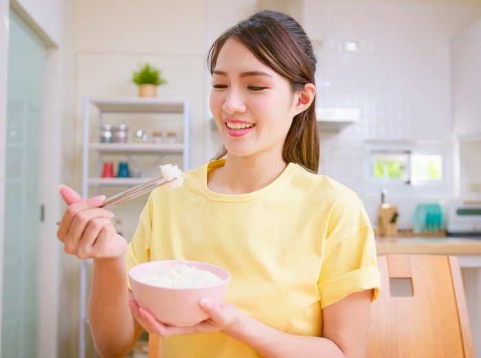 Ilustrasi Makan Nasi