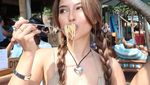 Hobi Kulineran, Ini Momen Jennifer Coppen Makan Aglio Olio hingga Ramen