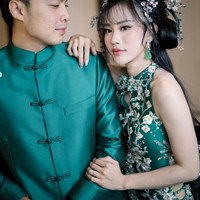 Untuk rambutnya, Jessica memang sengaja memilih gaya sanggul khas putri kerajaan Cina. Ia dibantu dengan hairstylist Koko Sanggul untuk menata rambutnya tersebut. Foto: Inatagram/@jessicajane99