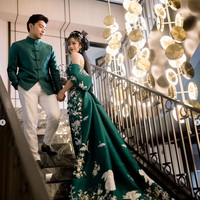 Penampilan Jessica dan Erwin pun langsung banjir pujian netizen. Gak bisa berkata2 cantik N ganteng banget, komentar salah seorang netizen. dracin bgtt vibesnya, komentar lainnya. Foto: Inatagram/@jessicajane99