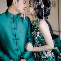 Pamer pose mesra, keduanya tampil romatis. Saling berhadap-hadapan dan bertatapan, keduanya sukses bikin ikut baper. Foto: Inatagram/@jessicajane99