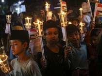 Cerianya Anak-anak Ikuti Kirab Nuzulul Quran di Banten