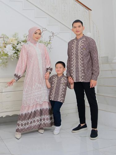 Koleksi sarimbit keluarga untuk Lebaran 2025