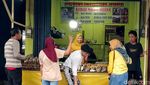 Penjualan Ikan Asap di Pasuruan Meningkat saat Ramadan