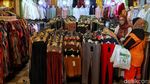 Pasar Koja Baru Mulai Ramai Warga Berburu Baju Lebaran
