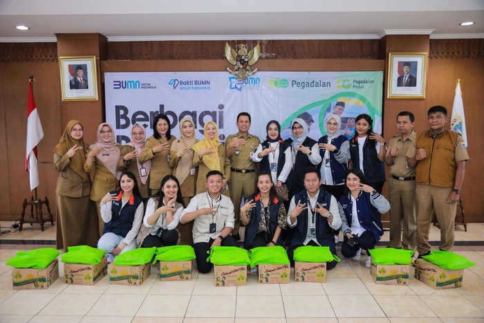 Pegadaian hingga Relawan Bakti BUMN Salurkan Paket Sembako ke Masyarakat