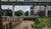 Pada curah hujan tinggi atau banjir kiriman, banjir sempat masuk ke Kawasan Pasar Cipulir yang berada di depan ITC Cipulir seperti pada Selasa (4/3/2025) lalu.