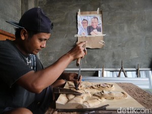 Kisah Heru Pengukir Wajah 3D Limbah Jati di Kudus, Laku hingga Mancanegara
