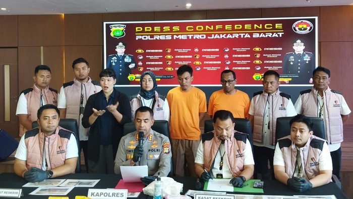 Pengungkapan kasus pengurangan takaran Minyakita (Kurniawan Fadilah/detikcom)