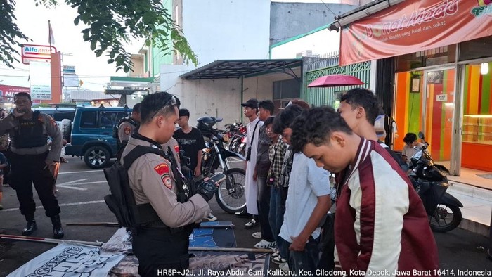 Polisi amankan sejumlah remaja yang konvoi hingga bikin macet di Depok (dok. Istimewa)