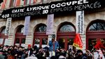 Polisi Prancis Usir Ratusan Migran dari Pusat Budaya Paris