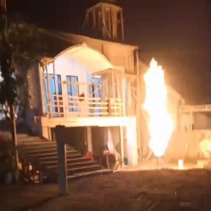 semburan api di sumur bor bojonegoro