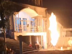 Api Setinggi 6 Meter Menyembur dari Sumur Bor di Bojonegoro