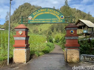 Semeru Masih Ditutup, TNBTS Ingatkan Risiko-Sanksi bagi Pendaki Ilegal