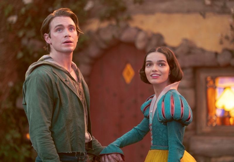 Adegan dalam film live action Disney Snow White (2025).
