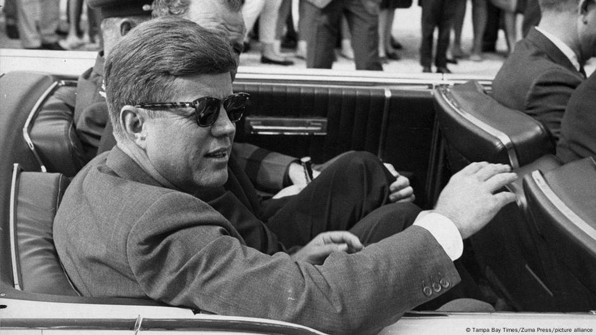 Trump Rilis Dokumen Pembunuhan John F. Kennedy Tanpa Sensor
