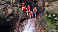 Foto di Curug Cibulao Bogor Puncak