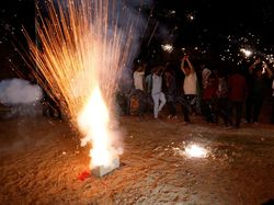 Warga India Rayakan Kembalinya Astronaut Suni Williams ke Bumi