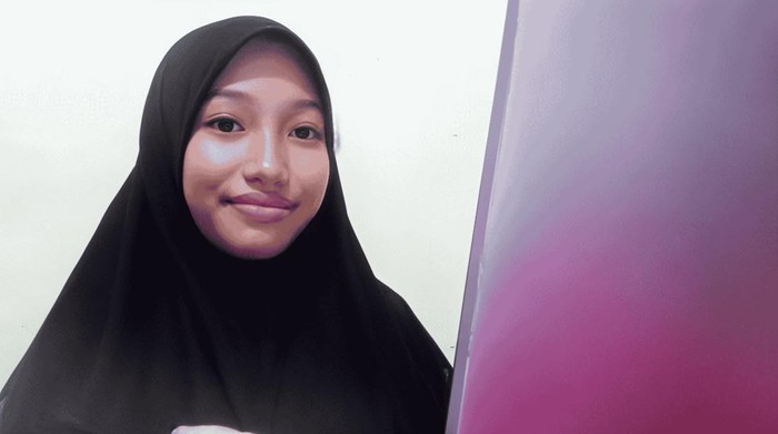 Yasmin Nayla Nur Hakim Batubara mahasiswa termuda SNBP UNAIR 2025.