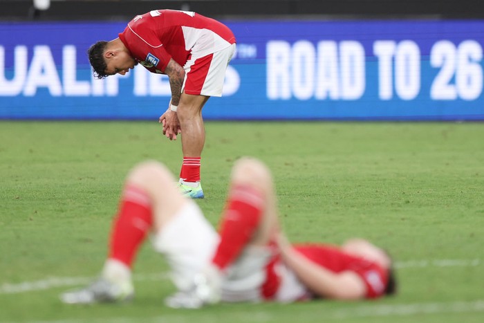 SYDNEY, AUSTRALIA - MARCH 20: Indonesian players look dejcted after defeat during the round three FIFA 2026 World Cup AFC Asian Qualifier match between Australia Socceroos and Indonesia at Allianz Stadium on March 20, 2025 in Sydney, Australia. (Photo by Mark Metcalfe/Getty Images)