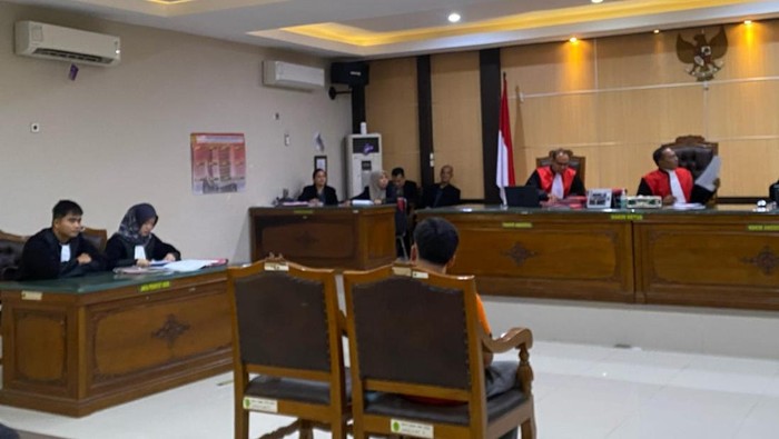 Bos tambang ilegal batu bara di Muara Enim Bobi Candra jalani sidang tuntutan