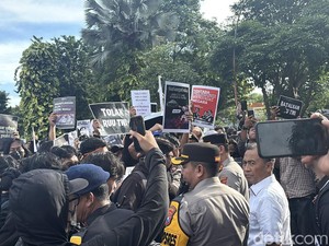 UU TNI Disahkan, Pakar Hukum Unair Dorong Masyarakat Gugat ke MK