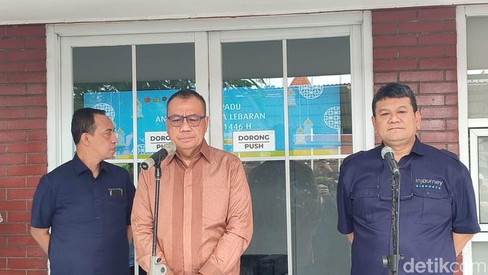 Direktur Utama InJourney Airports Faik Fahmi