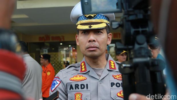 Dirlantas Polda DIY Kombes Yuswanto Ardi saat memberikan keterangan kepada wartawan di Mapolda DIY, Kamis (20/3/2025).