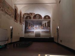 Foto Sisi Tak Terlihat dari Tempat Terkenal, Siap-siap Kaget