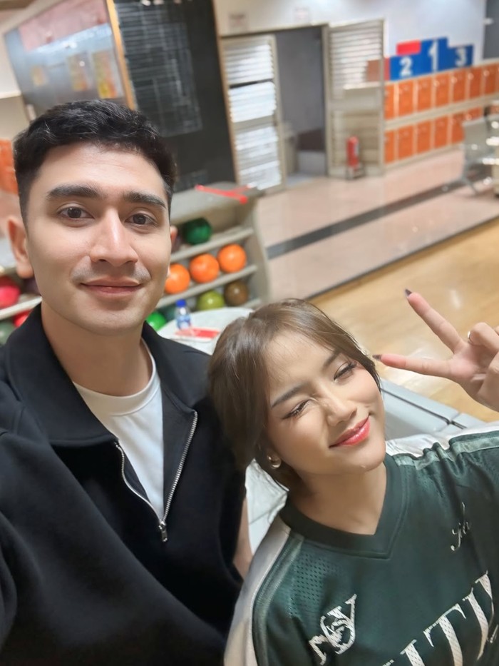 Fuji dan Verrell Bramasta