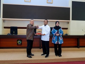 Gubernur Sulsel Tawarkan Seaplane ke Menhub untuk Layani Kepulauan