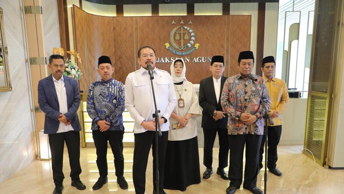 Jaksa Agung ST Burhanuddin menerima audiensi Wakil Ketua Umum MUI Marsudi Suhud dan jajaran.