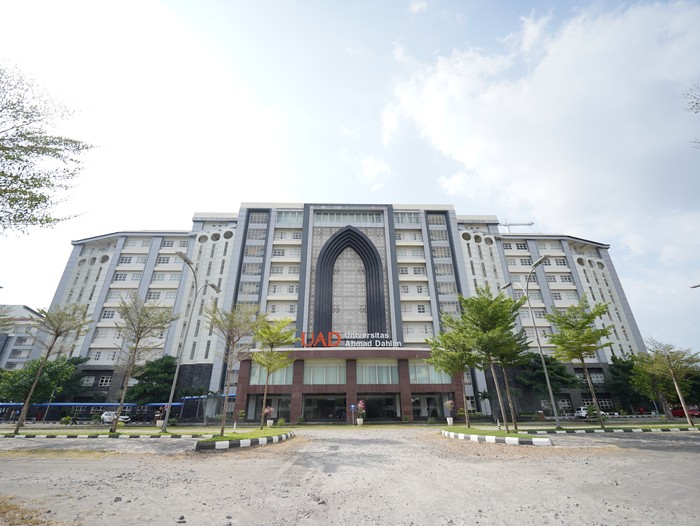 Gedung Kampus IV (Utama) Universitas Ahmad Dahlan (UAD) Jogja.