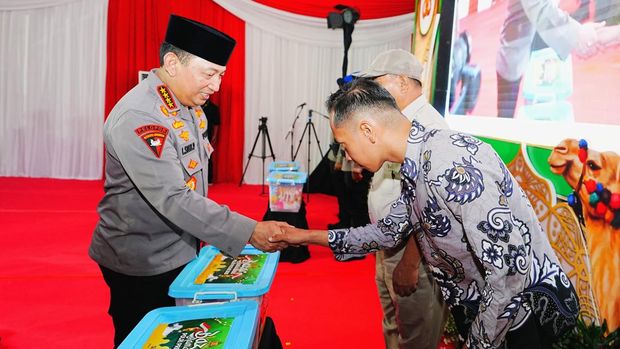 Kapolri hadiri bazar Ramadan Polri di Surabaya. (Dok. Polri)