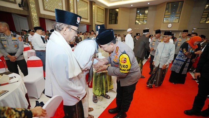 Kapolri Safari Ramadan di Jatim. (Dok. Polri)