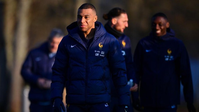 CLAIREFONTAINE-EN-YVELINES, FRANCE - MARCH 17: Kylian Mbappe of France arrives at the French national team training session part of a preparation for upcoming Nations League Football matches at Centre National du Football on March 17, 2025 in Clairefontaine-En-Yvelines, France. (Photo by Franco Arland/Getty Images)