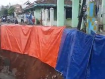 Jalan Pinggir Tol Jatingaleh Semarang Ambles, 16 Orang Mengungsi