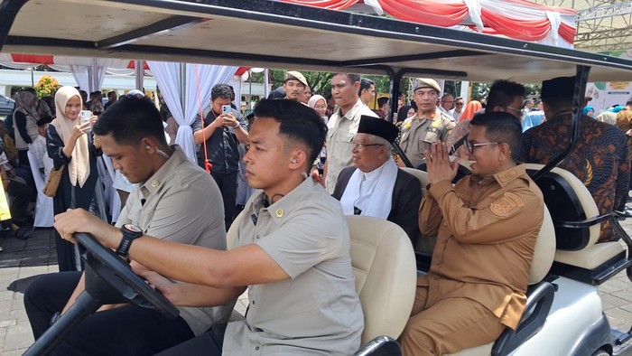 Maruf Amin dan Gubernur Banten saat tiba di Banten Halal Fair 2025 (Arief/detikcom)