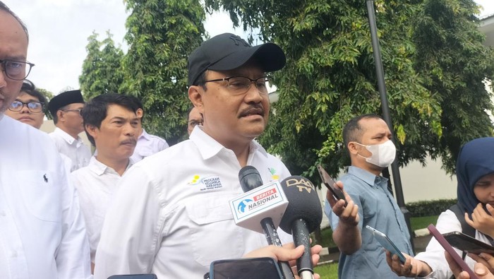 Mensos Gus Ipul tinjau sekolah rakyat di Jaksel (Maulani/detikcom)